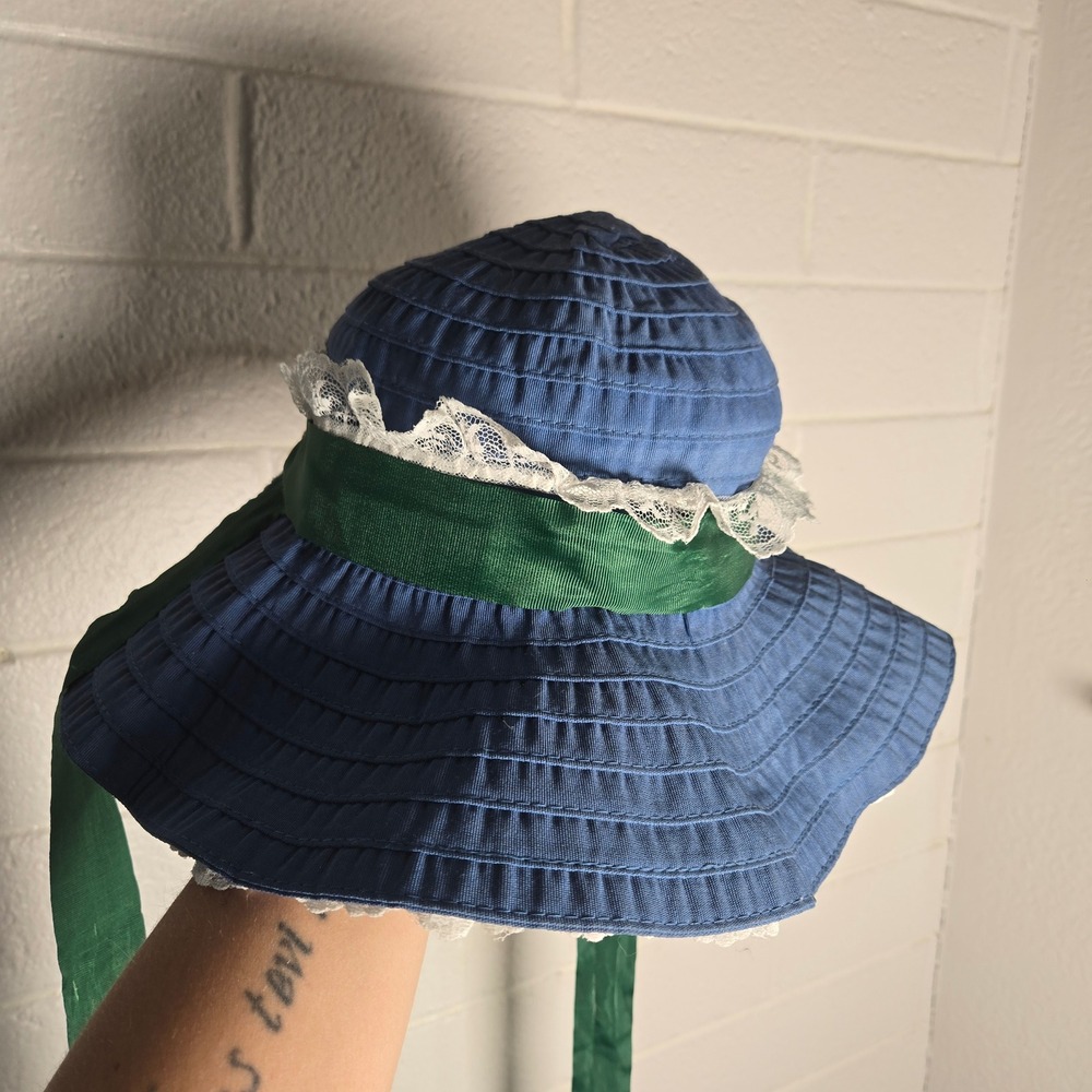 Vtg DP Women Sun Hat Theatre Lace Trim Ribbon Tie Wide Brim Cottagecore Bonnet